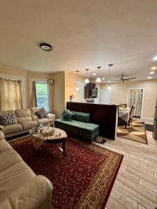 33 Wakefield Court, New Britain, Connecticut 06053, Amerika Birleşik Devletleri