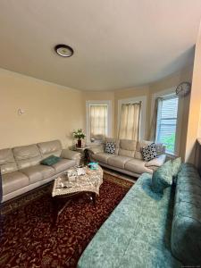 33 Wakefield Court, New Britain, Connecticut 06053, Amerika Birleşik Devletleri