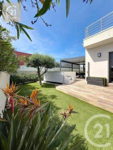 Sauvian, Languedoc-Roussillon 34410, France