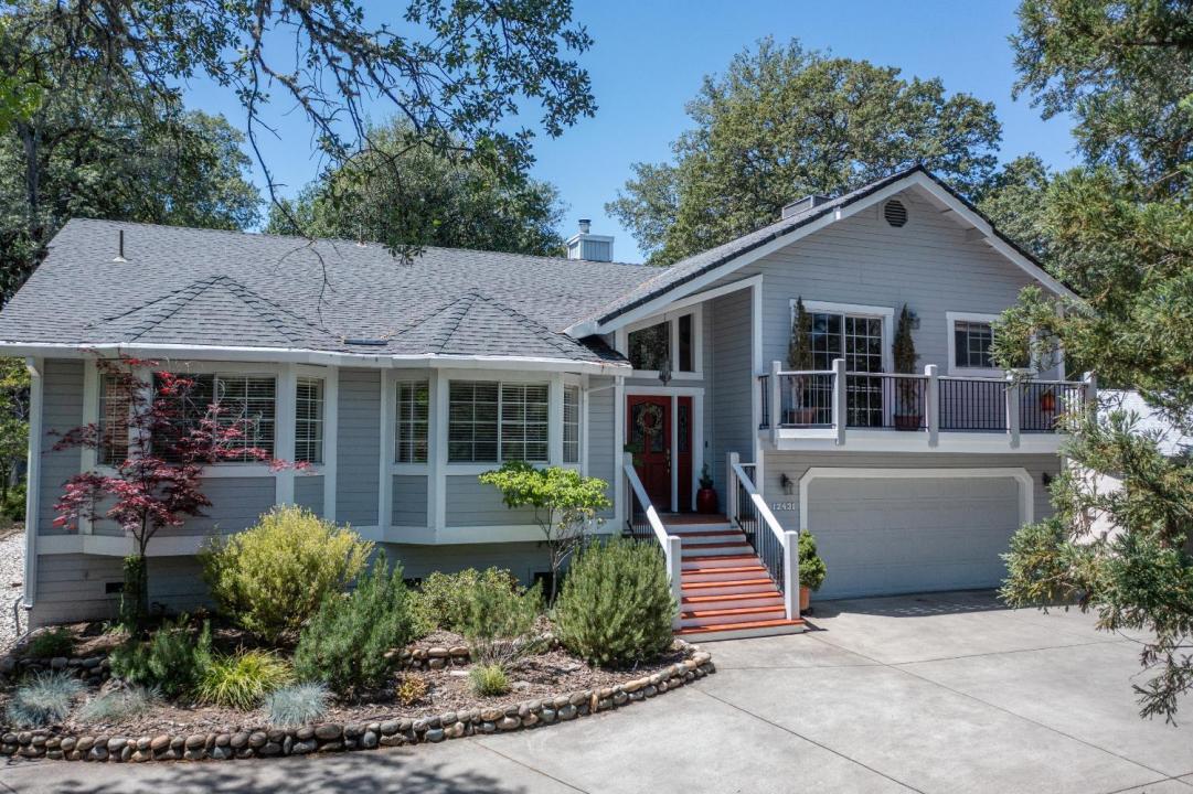 12431 Torrey Pines Drive, Auburn, California 95602