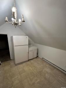 24 Simon Street, Babylon, New York 11702, Stati Uniti