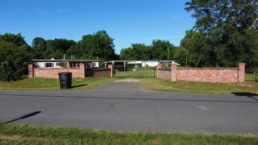 9830 Esthlyn Street, Keithville, Louisiana 71047, Estados Unidos
