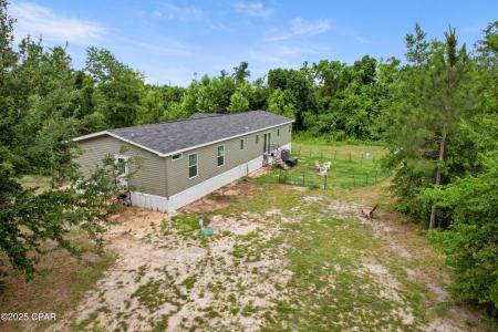 327 N Berthe Avenue, Panama City, פלורידה 32404, ארצות הברית של אמריקה