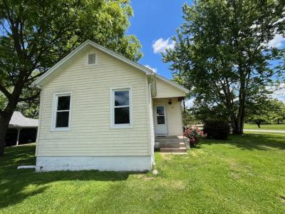475 Holt St, Vergennes, Illinois 62994, USA
