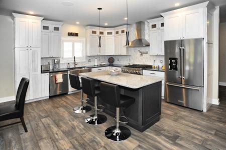 205 Elmhurst Avenue, Valparaiso, Indiana 46385