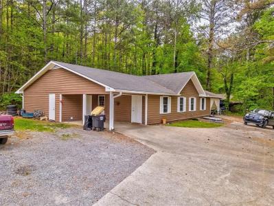 519 & 521 Chateau Drive SE, Rome, Georgia 30161, USA