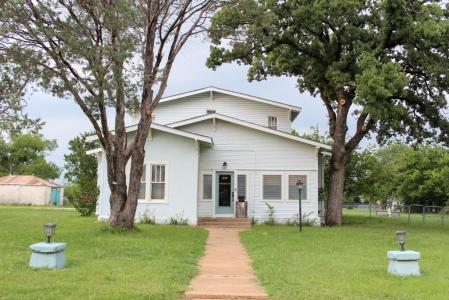 610 W 6th, Cisco, Texas 76437, États-Unis