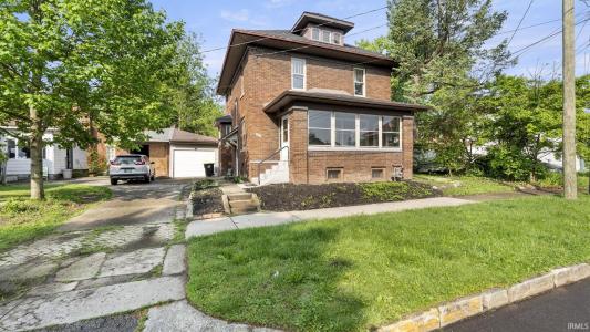 524 Byron Street, Huntington, Indiana 46750-2703