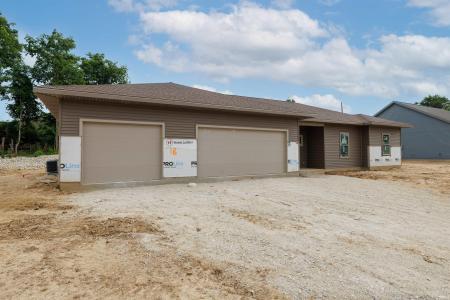 988 E Hawthorn Lane, Columbia City, Indiana 46725
