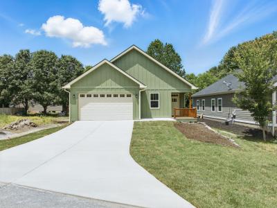 192 Plato Place, Etowah, NC 28729, USA