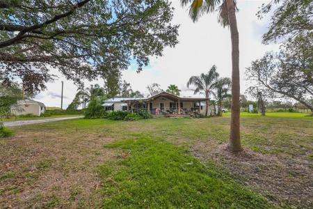 15624 Carlton Lake Road, Wimauma, Florida 33598, USA