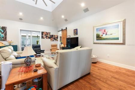 329 W Grace Street, Punta Gorda, Флорида 33950, Соединенные Штаты