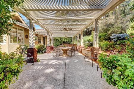 16949 Round Valley Circle, Grass Valley, California 95949