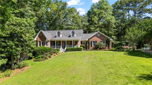 7376 Bates Drive, Cumming, Georgia 30040, Estados Unidos