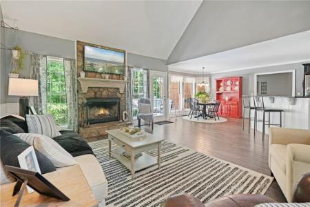 7376 Bates Drive, Cumming, Georgia 30040, Estados Unidos