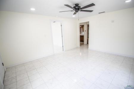 180 Martha Street, Waskom, Texas 75692