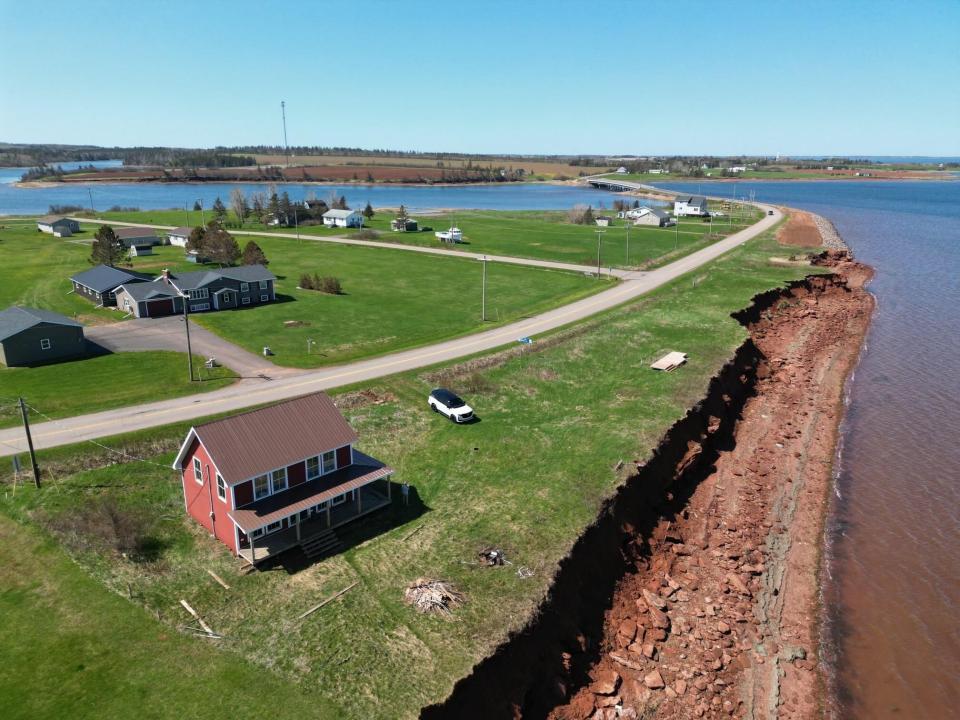 2609 ROUTE 20, Darnley, Prince Edward Island C0B 1M0, Canada