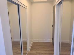 9608 YONGE STREET, Richmond Hill, Ontario L4C 1V6, CANADÁ