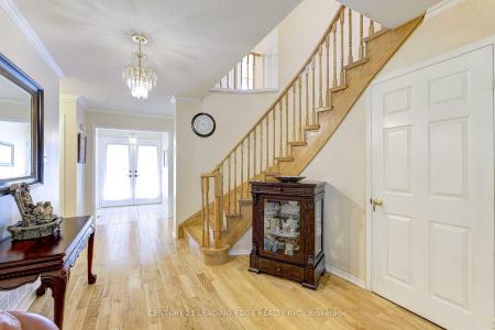 3281 FOLKWAY DRIVE, Burlington, Ontario L7M 3J2, CANADÁ