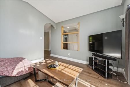 253 ST LAWRENCE DRIVE, Welland, Ontario L3C 7H6, Canada