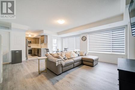 29 MAGNOLIA LANE, Barrie (innis-shore), Ontario L9J 0N9, Canada