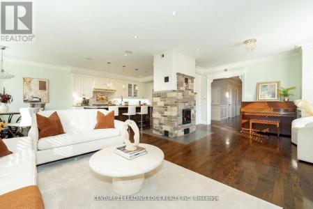12 GRADWELL DRIVE, Toronto (cliffcrest), Ontario M1M 2M9, Canada