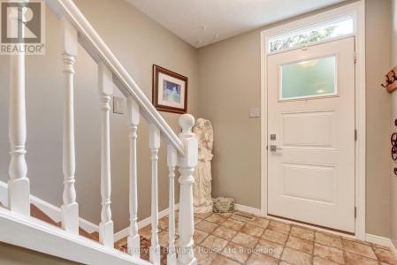 395 SPRINGBANK AVENUE NORTH, Woodstock (woodstock - North), オンタリオ N4T 1L1, カナダ