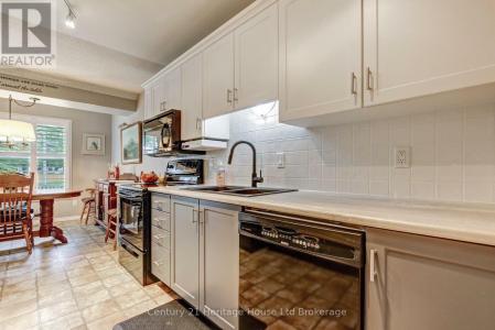 395 SPRINGBANK AVENUE NORTH, Woodstock (woodstock - North), オンタリオ N4T 1L1, カナダ