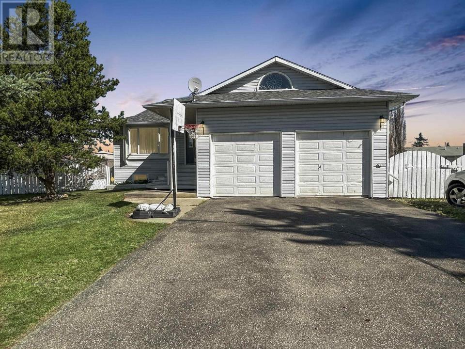 9024 114 AVENUE, Fort St. John, British Columbia V1J 5J1, Canada