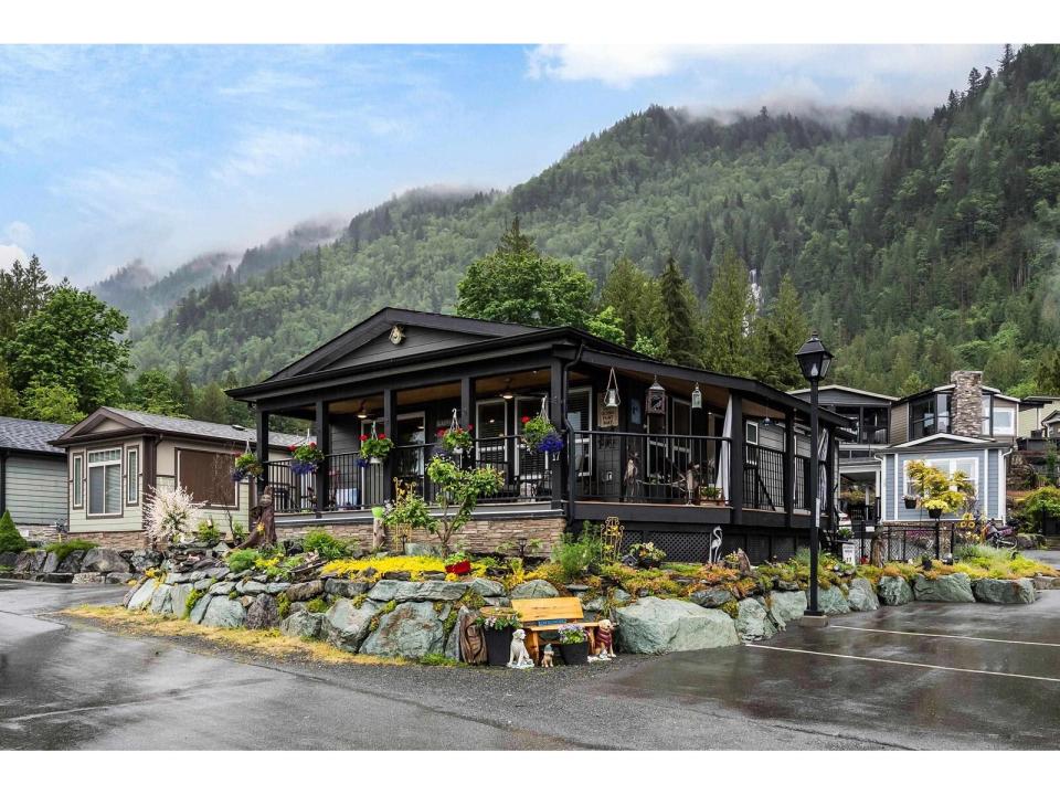 53480 BRIDAL FALLS ROAD, Rosedale, British Columbia V0X 1X1, Canada