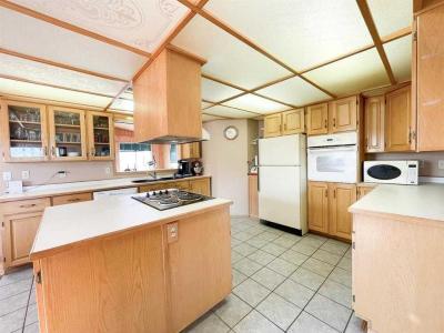 1033 5 AVENUE, Wainwright, Alberta T9W 1L9, Canada