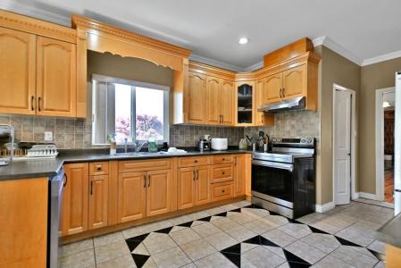 21008 BARKER AVENUE, Maple Ridge, Colombie-Britannique V2X 8R6, Canada