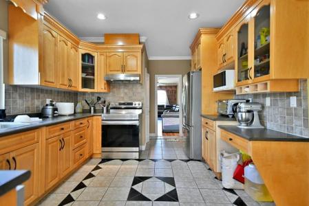 21008 BARKER AVENUE, Maple Ridge, Colombie-Britannique V2X 8R6, Canada