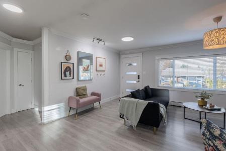 246 OSBORNE AVENUE, New Westminster, Kolumbia Brytyjska V3L 1Y8, Kanada