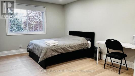 200 TIMBERBANK BOULEVARD, Toronto (l'amoreaux), Ontario M1W 2A3, Canada