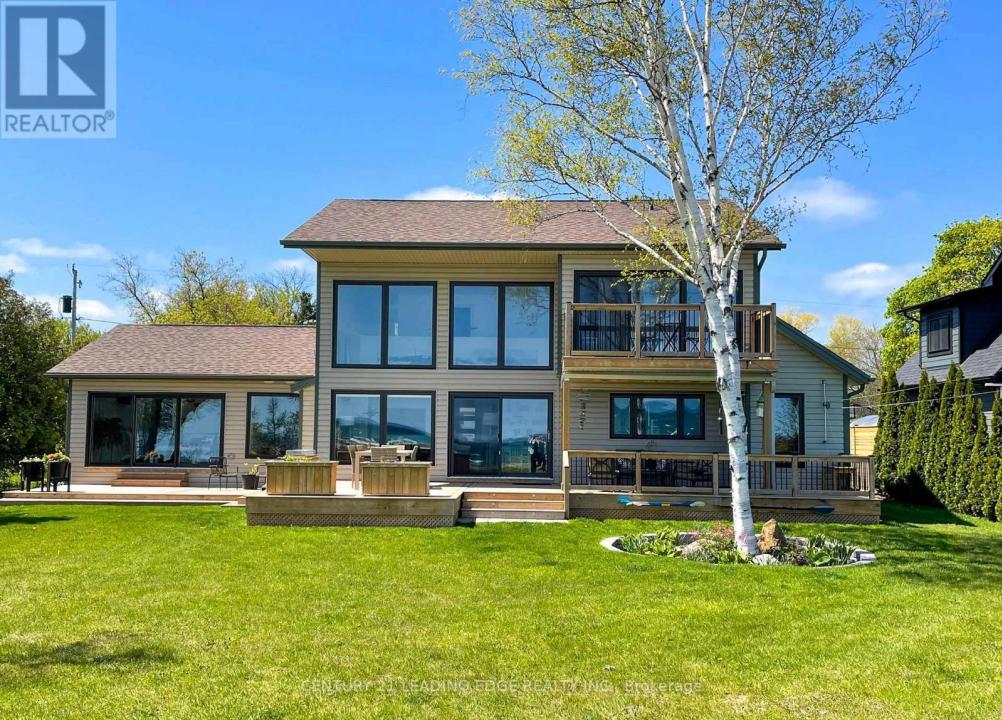 29 ST. CLAIR STREET, Collingwood, Ontario L9Y 5N5, Canada