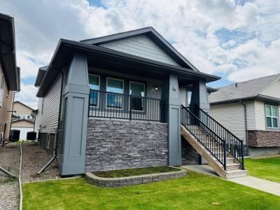 54 SUNRIDGE BOULEVARD W, Lethbridge, Alberta T1J 0T4, Canada