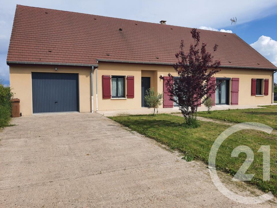 Pazy, Bourgogne 58800, France