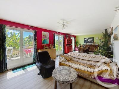 Montfermeil, Île-de-France 93370, アキタン