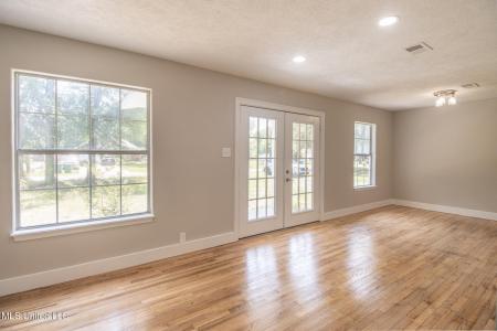 635 Oakleigh Avenue, Gulfport, Mississippi 39507, USA