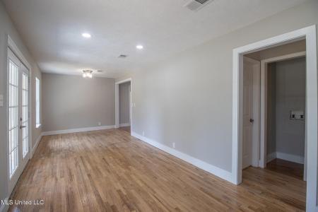 635 Oakleigh Avenue, Gulfport, Mississippi 39507, USA