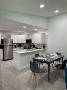 6396 Royal Woods Dr #6396, Fort Myers, 佛羅里達州 33908, 美國
