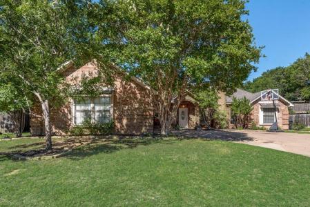 7020 Live Oak DR, North Richland Hills, Texas 76182, Estados Unidos