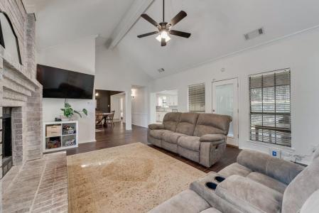 7020 Live Oak DR, North Richland Hills, Texas 76182, Estados Unidos