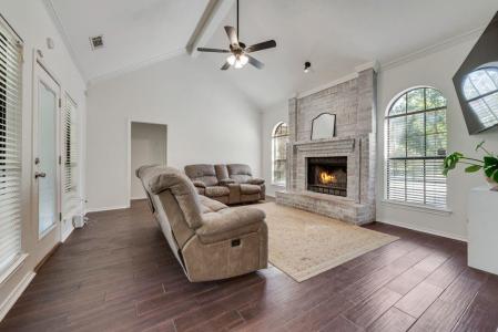7020 Live Oak DR, North Richland Hills, Texas 76182, Estados Unidos