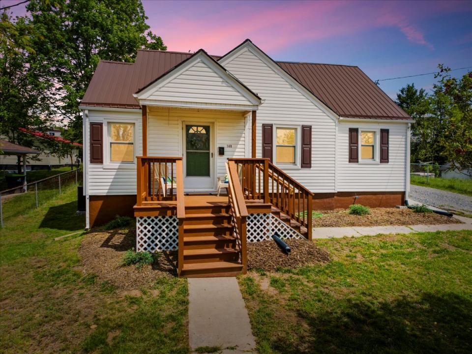 140 16th Street NW, Pulaski, Virginia 24301, HOA KỲ