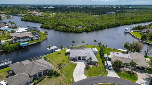 4216 Bur St, Port Charlotte, Florida 33948, USA