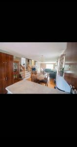 101  Rue des Tilleuls, Vaudreuil-Dorion, Quebec J7V 0E4, Canada