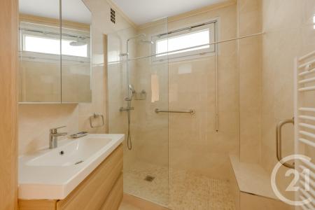 Montrouge, Île-de-France 92120, Pháp