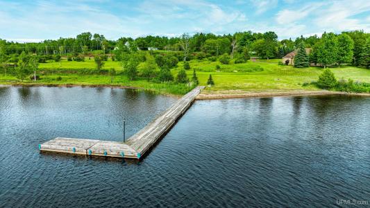 52765 Bootjack, Lake Linden, 密歇根州 49945, 美国